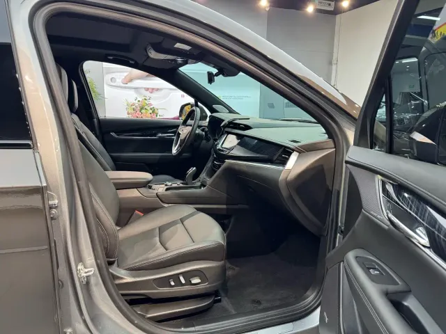 Cadillac XT6 — Фото автомобиля 12