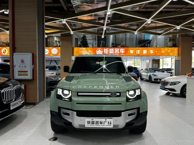 Land Rover Land Rover Defender 2023 110 3.0T P400 75th Anniversary Legend Edition — Фото автомобиля 2
