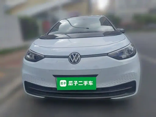 Volkswagen ID.3 — Фото автомобиля 2