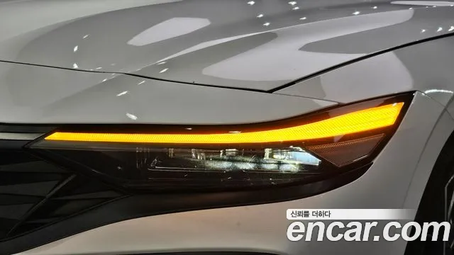 Hyundai AVANTE Новый Avante (CN7) — Фото автомобиля 21
