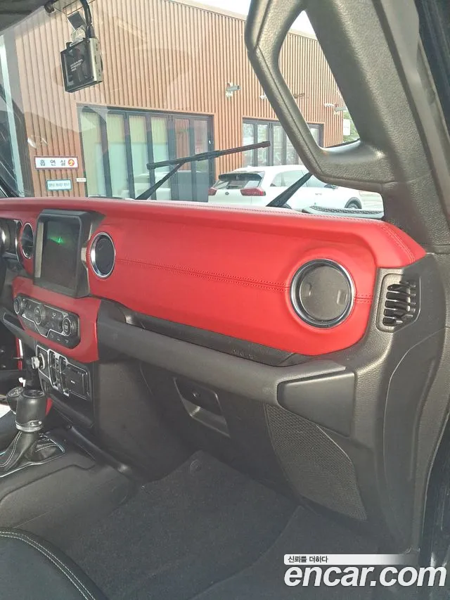 Jeep Wrangler JL — Фото автомобиля 6