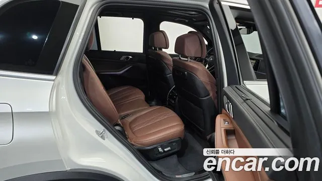 BMW X5 — Фото автомобиля 12