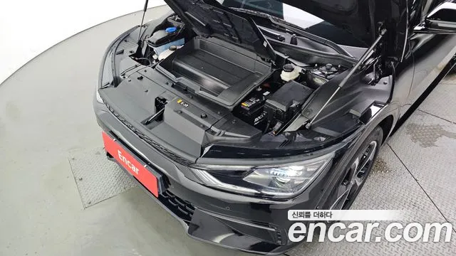 Kia EV6 — Фото автомобиля 6