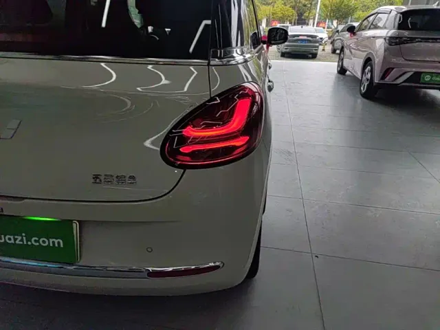 Wuling Bingo — Фото автомобиля 7