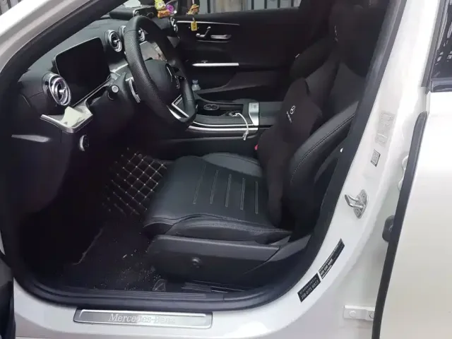 Mercedes-Benz C-Class — Фото автомобиля 9