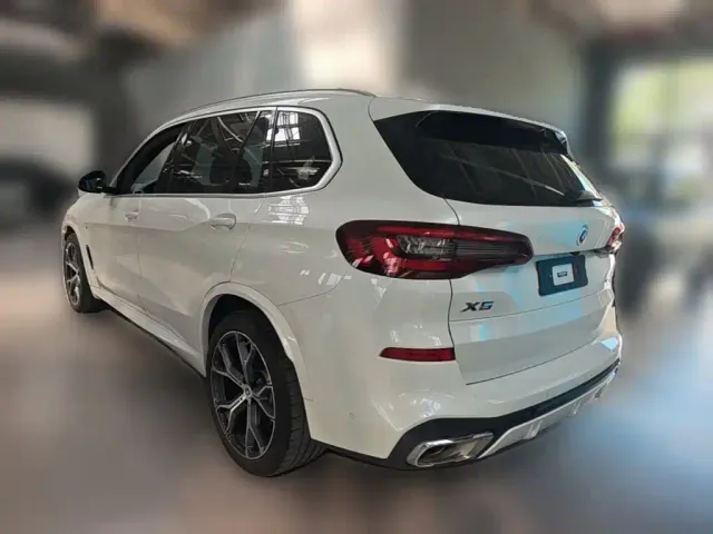 BMW X5 — Фото автомобиля 6