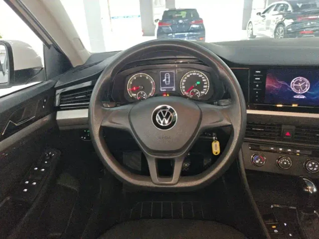 Volkswagen Bora — Фото автомобиля 10
