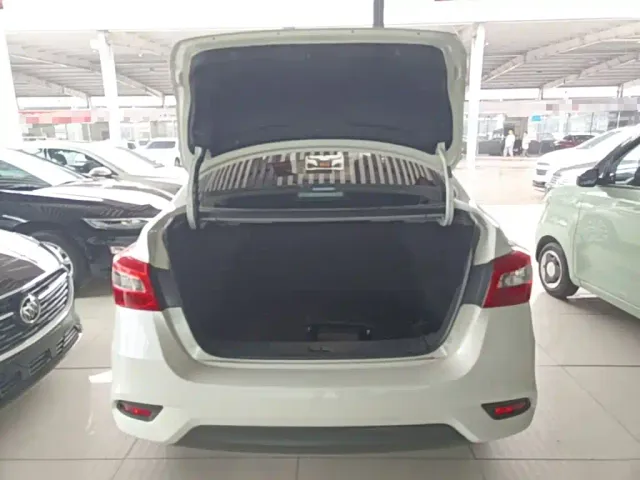Nissan Sylphy — Фото автомобиля 14