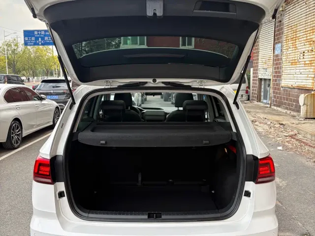 Volkswagen Tharu — Фото автомобиля 11