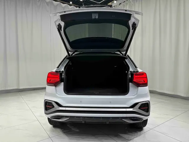 Audi Q2L — Фото автомобиля 16
