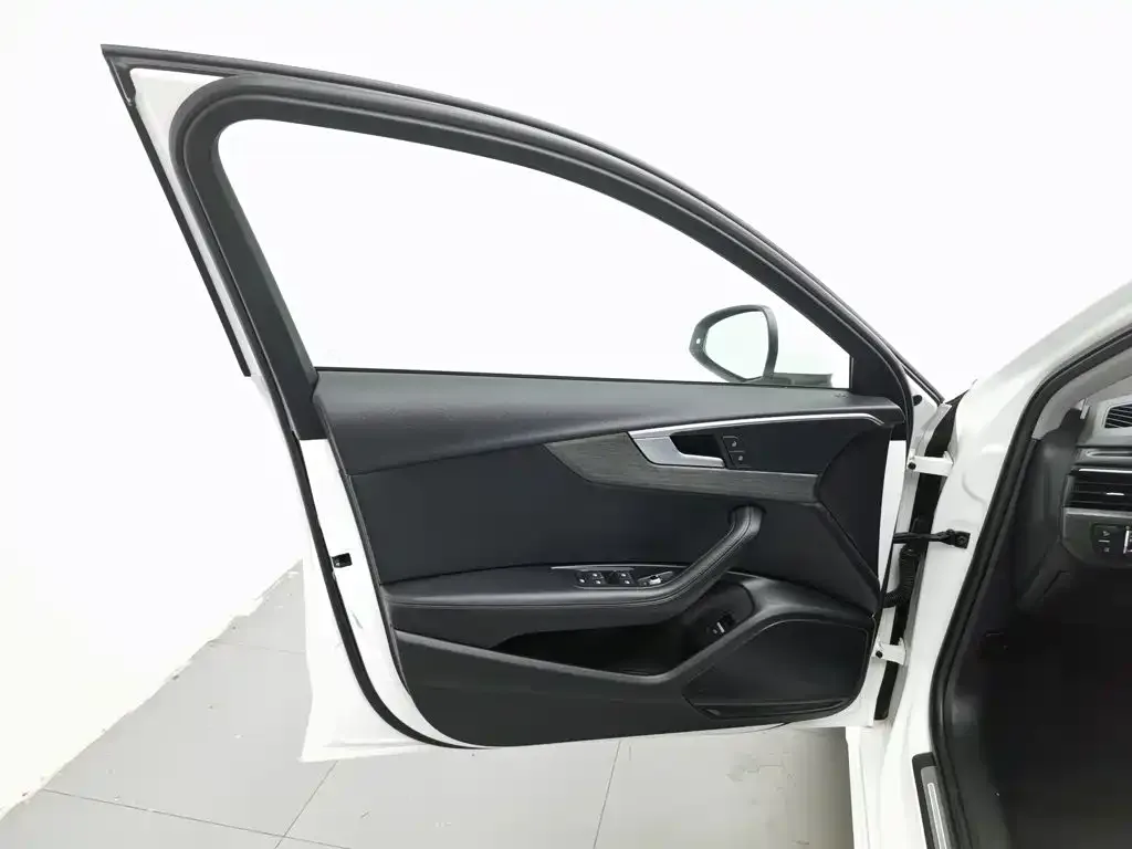 Audi Audi A4L 2022 40 TFSI Luxury Elegance — Фото автомобиля 8