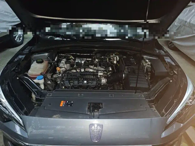 Roewe i5 — Фото автомобиля 16