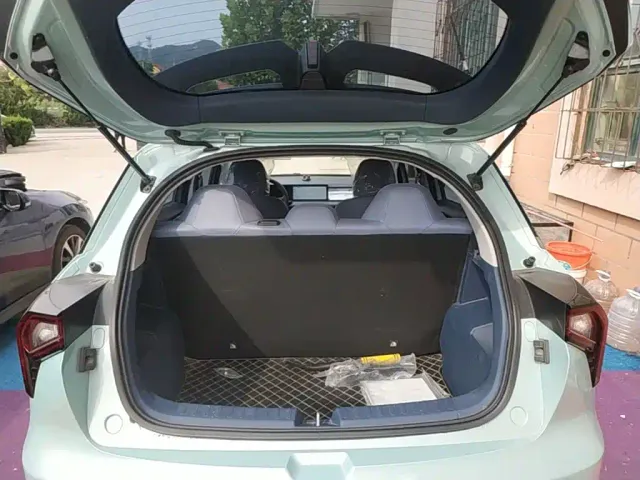 Geely Geometry E Firefly — Фото автомобиля 18