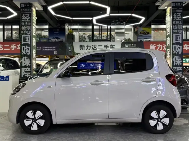 Wuling Hongguang Mini EV — Фото автомобиля 5