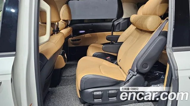 Kia Canival Carnival 4 поколение Дизель 7 мест Signature — Фото автомобиля 11