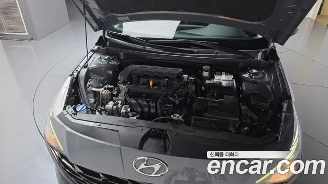 Hyundai Avante CN7 — Фото автомобиля 5
