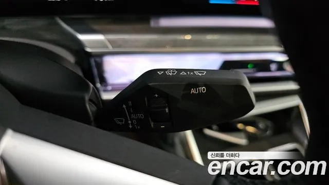 BMW i7 G70 — Фото автомобиля 30