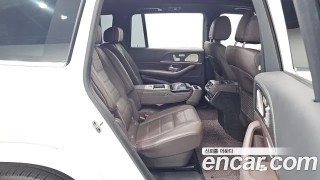 Mercedes-Benz GLS-Class — Фото автомобиля 11