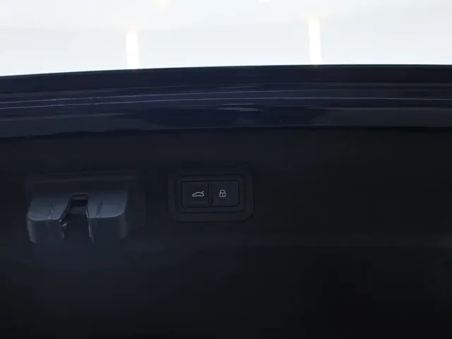 Audi A7L — Фото автомобиля 17