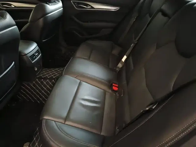 Cadillac CT5 — Фото автомобиля 16