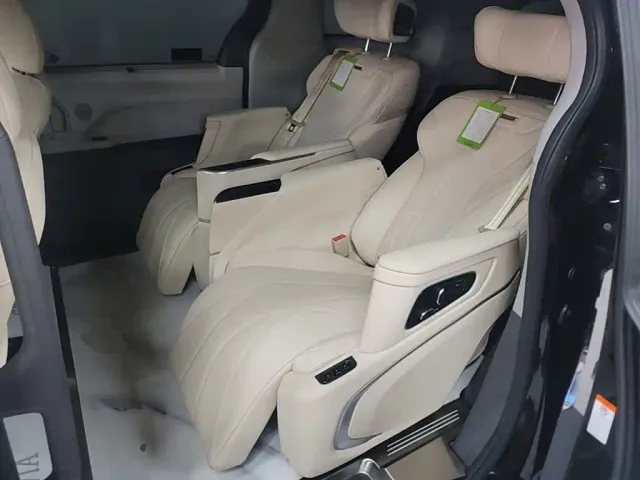 Toyota Granvia — Фото автомобиля 16