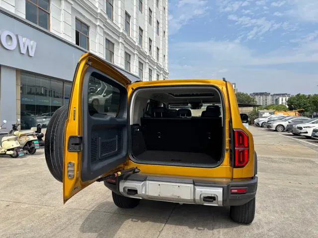 BYD FangChengBao Leopard 5 — Фото автомобиля 8