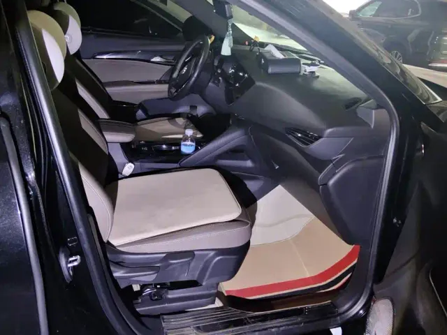 Buick Envision Plus — Фото автомобиля 8