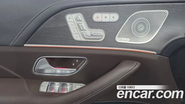 Mercedes-Benz GLE-Class — Фото автомобиля 13