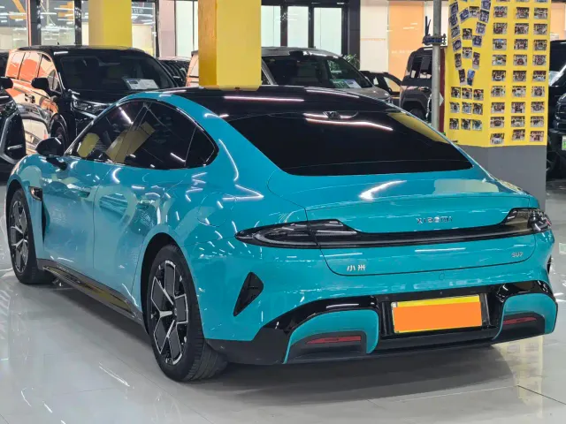 Xiaomi SU7 — Фото автомобиля 17