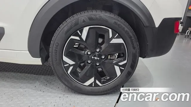 Kia Niro — Фото автомобиля 6