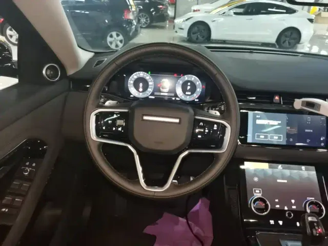 Land Rover Range Rover Evoque — Фото автомобиля 10