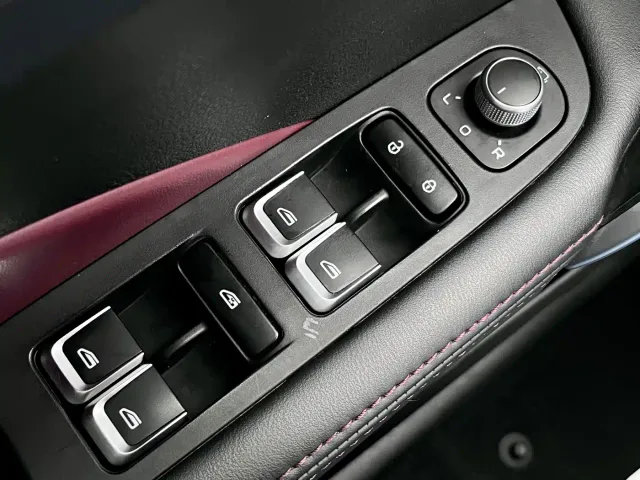 Geely Binyue — Фото автомобиля 15