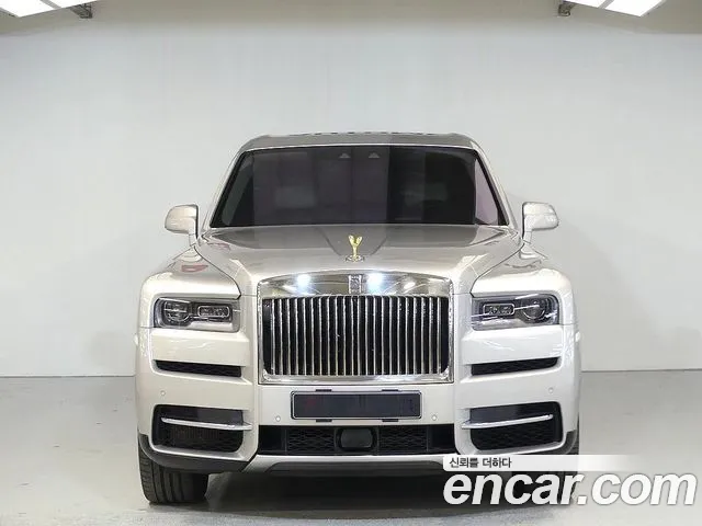 Rolls-Royce Cullinan — Фото автомобиля 2