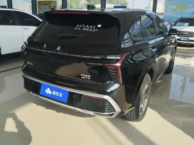 Hongqi HS3 — Фото автомобиля 3