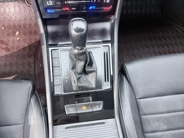 Skoda Superb — Фото автомобиля 12