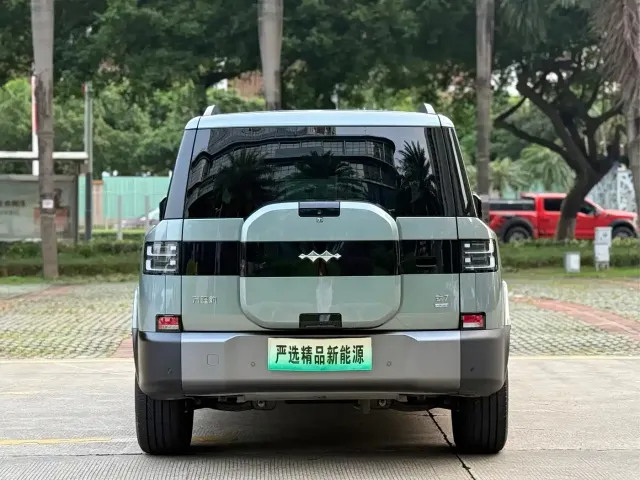 BYD FangChengBao Titanium 7 — Фото автомобиля 19