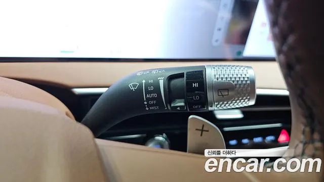Genesis GV70 — Фото автомобиля 27