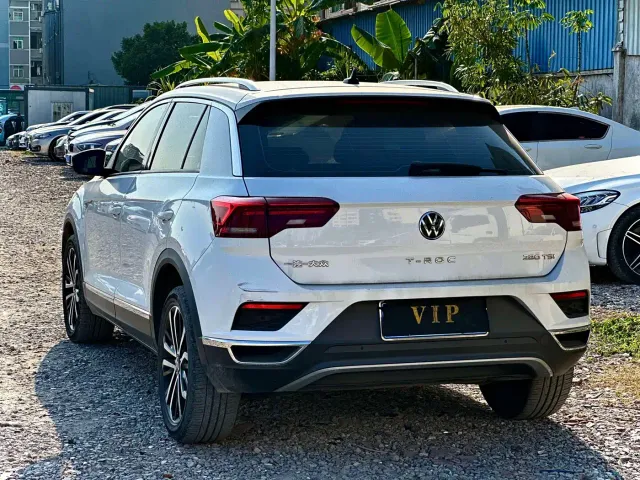 Volkswagen T-Roc — Фото автомобиля 5