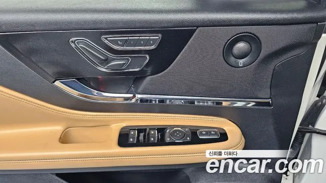 Lincoln Corsair Corsair 2.0 Reserve AWD — Фото автомобиля 30