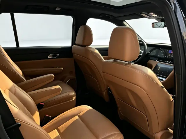 Li Auto ONE — Фото автомобиля 11