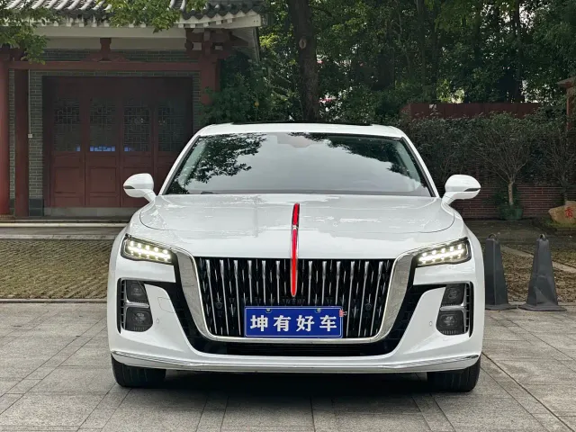 Hongqi H5 — Фото автомобиля 2