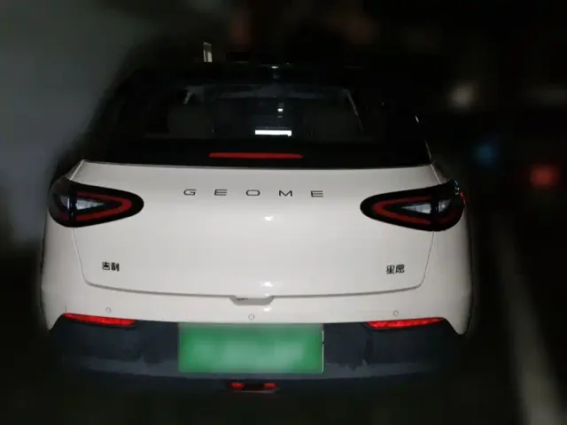 Geely Starry Wish — Фото автомобиля 5