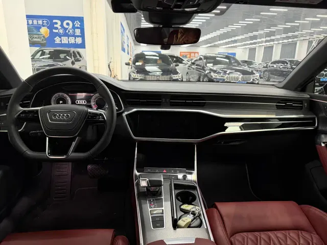 Audi A7L — Фото автомобиля 5