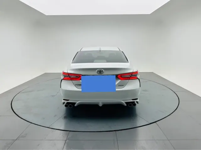 Toyota Camry — Фото автомобиля 5