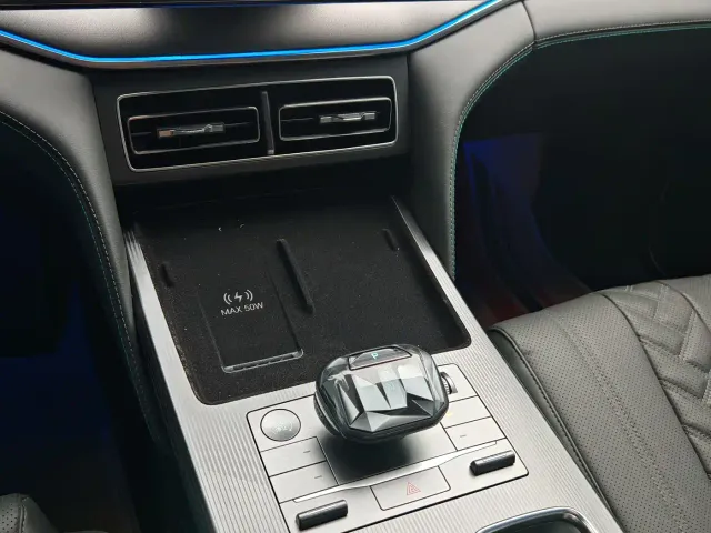 BYD Song L DM-i — Фото автомобиля 4