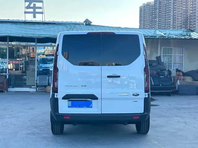 Ford Transit — Фото автомобиля 5
