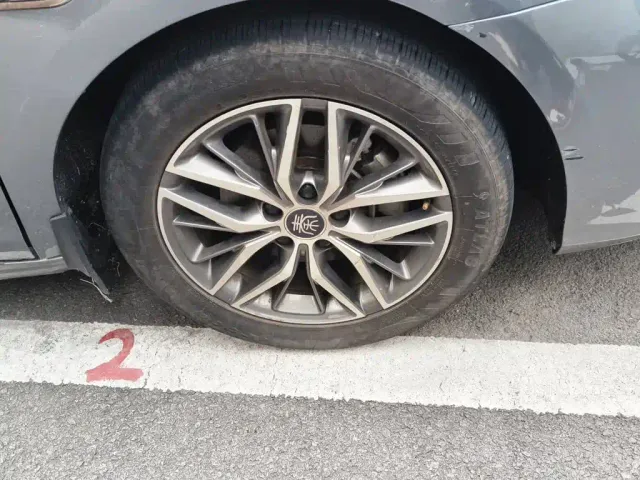 BYD Qin PLUS — Фото автомобиля 8