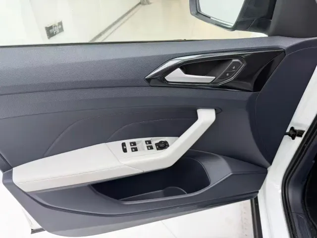Volkswagen Tharu — Фото автомобиля 12