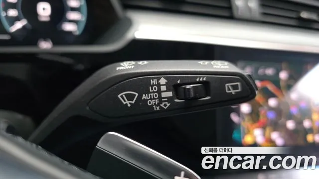 Audi e-tron — Фото автомобиля 19