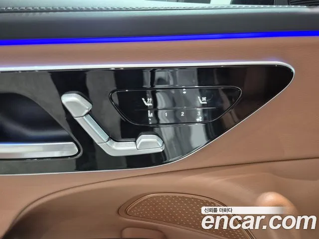 Mercedes-Benz E-Class — Фото автомобиля 13